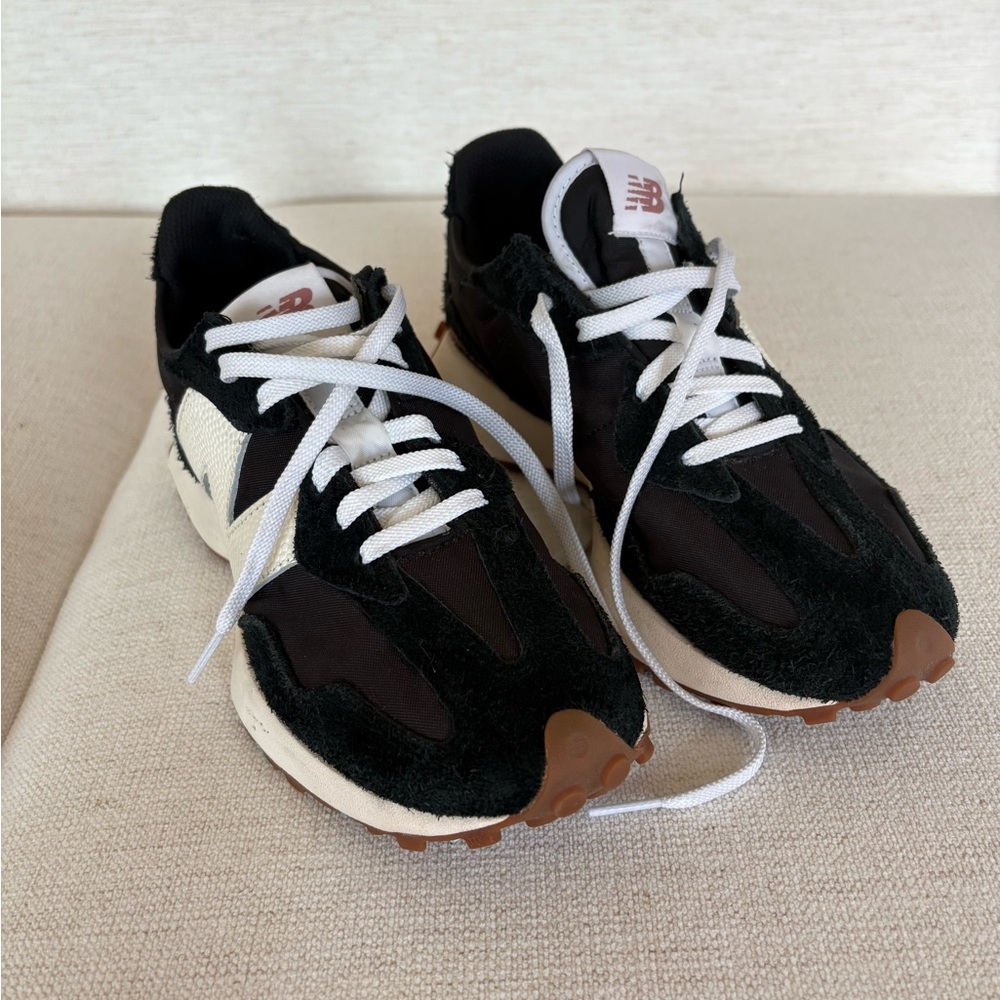 New Balance Women's 327 Shoes SZ 7.5